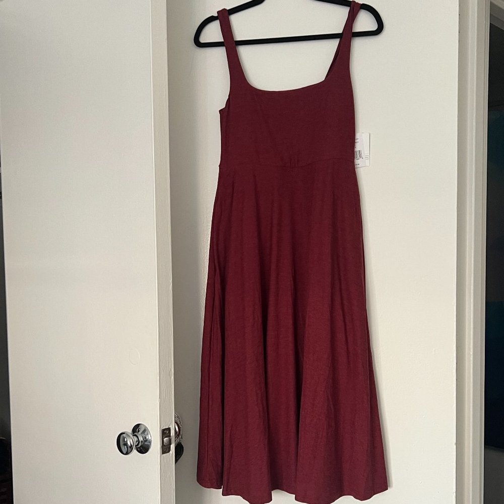 NWT Beyond Yoga Featherweight dress, size M, cabernet
